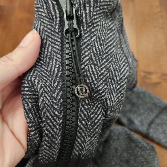 Lululemon women's gray define jacket in size 4 - Picture 5 of 10